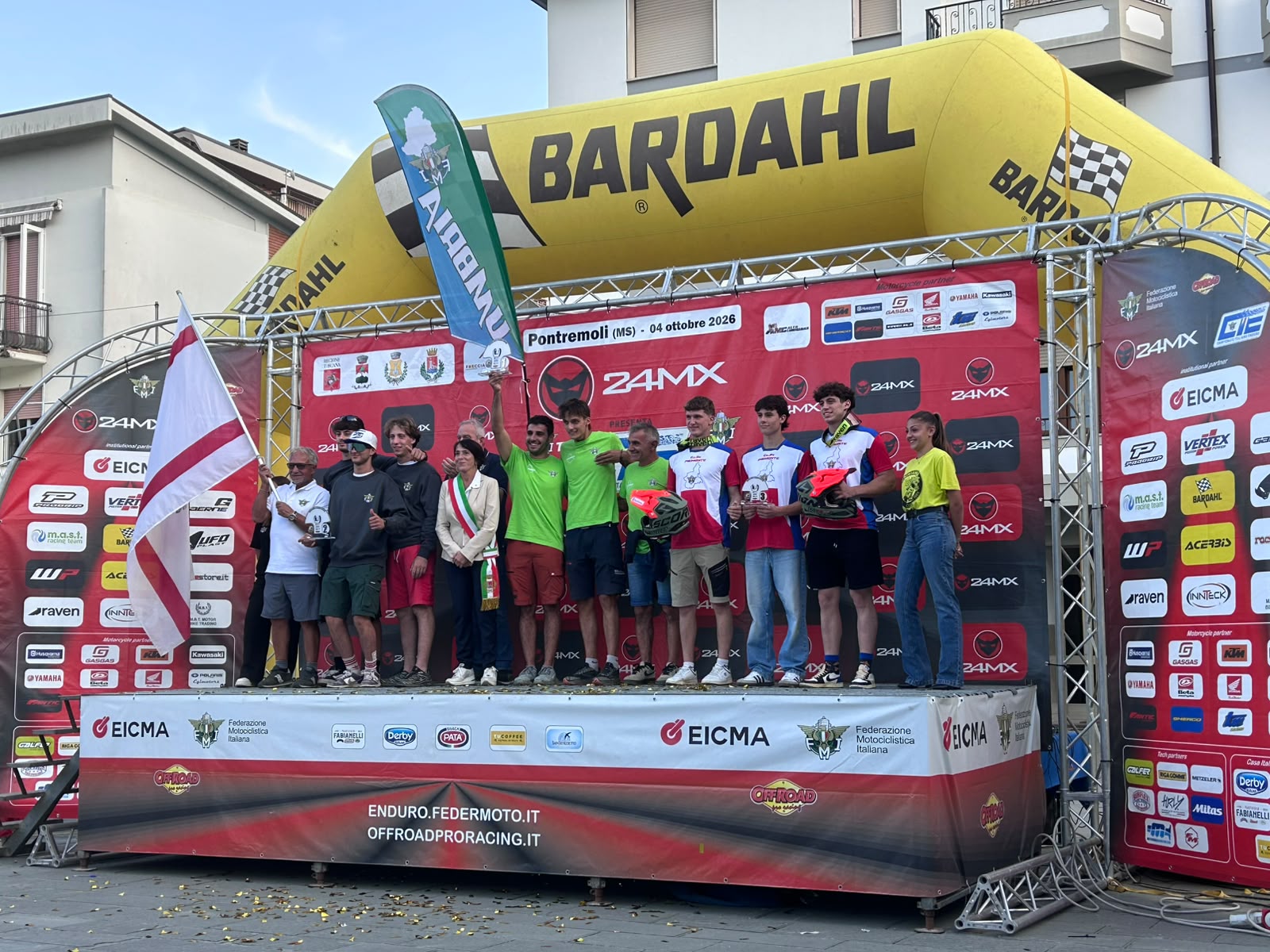 I piloti di SGS Racing sul podio del Trofeo delle Regioni Enduro
